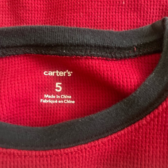 Carter’s sweater for boy. Size 5 - Picture 4 of 4